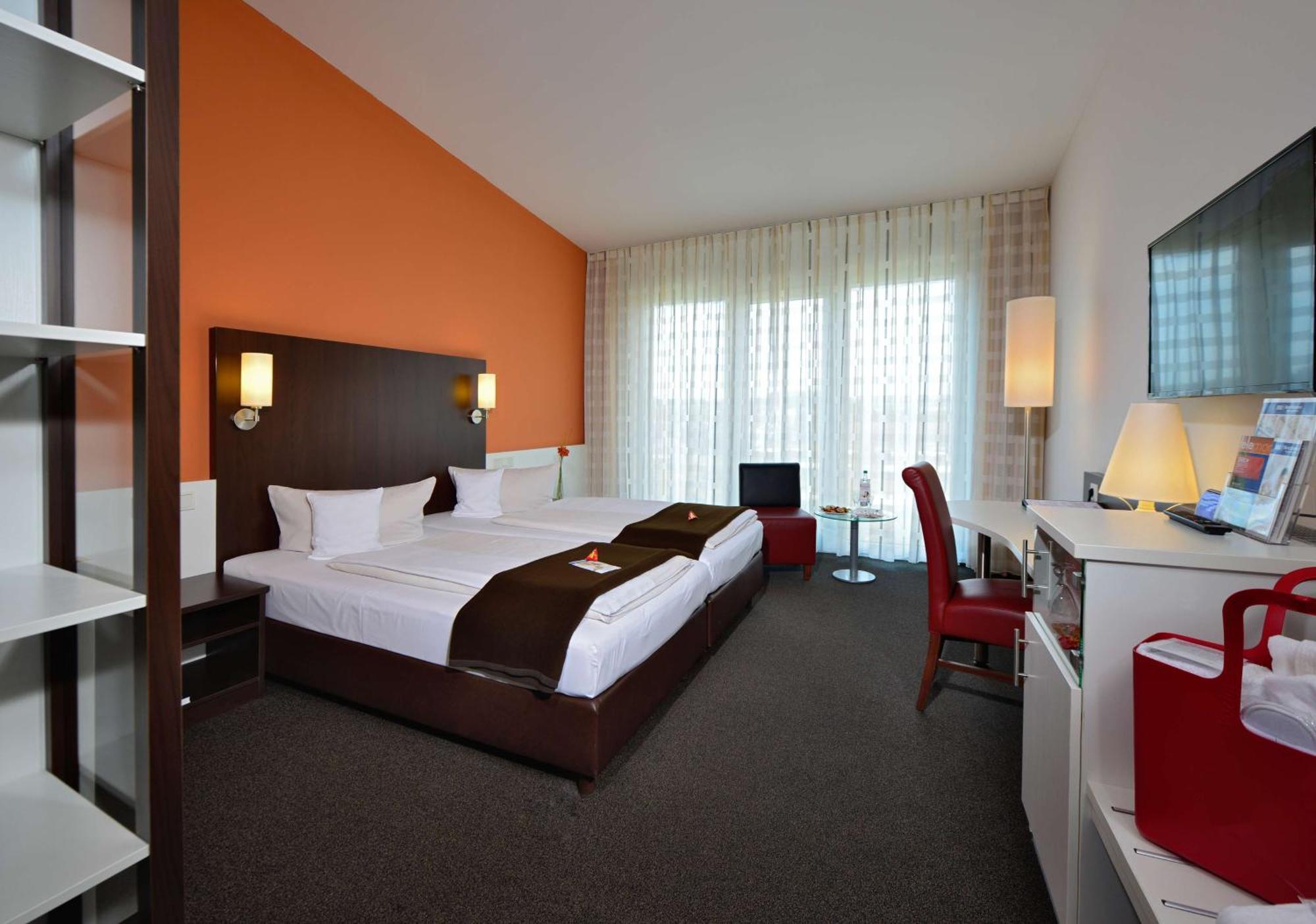 Best Western Plus Konrad Zuse Hotel Hünfeld エクステリア 写真